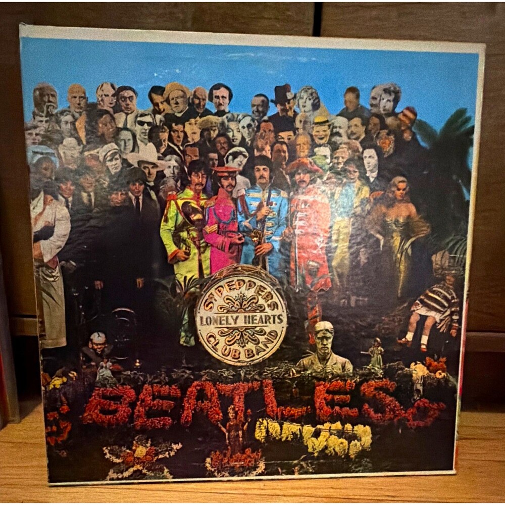 The Beatles Sgt. Pepper's Lonely Hearts Club Band Capitol 12" 33RPM LP MAS-2653